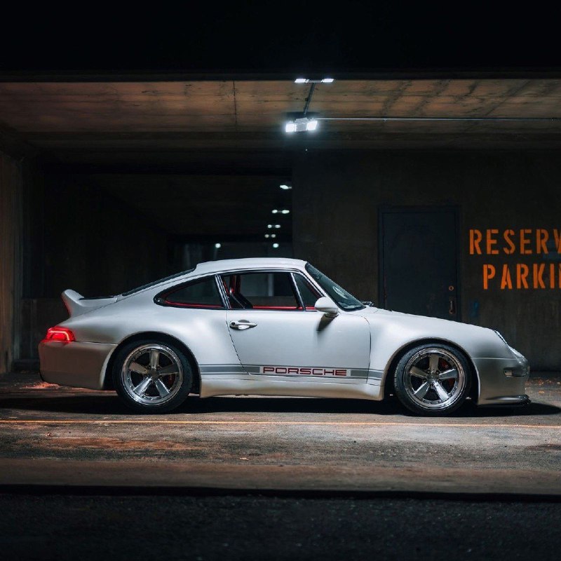 Porsche 911 Gunther Werks 400R Sport Touring 7