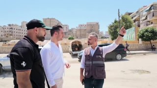 תחילתו של השלב השני בפרויקט התקנת 200 עמודי תאורה בשכונות שייח' מקסוד ואחרפיה בעיר חלב.