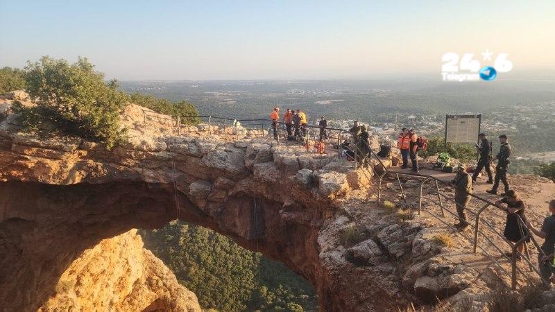 🇮🇱 כוחות פועלים לחילוץ הנער שנפל מגובה סמוך למערת קשת.