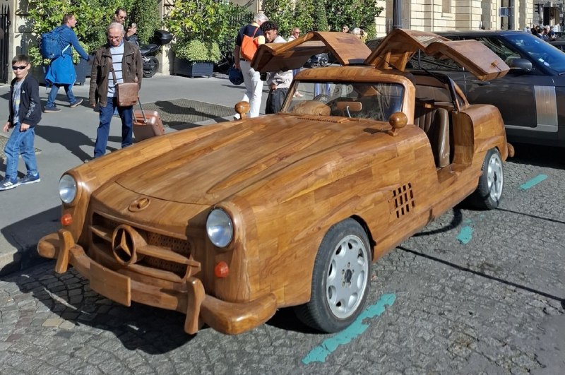 Во Франции создали деревянную копию легендарного Mercedes 300 SL 1954 года 2