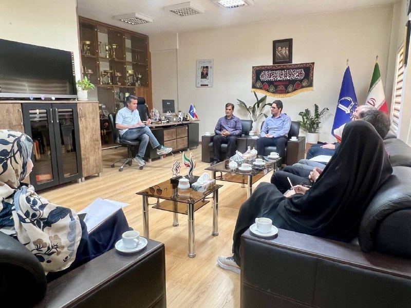 پایگاه اطلاع رسانی ورزش دانشگاه فردوسی مشهد: #گزارش_تصویری_خبریهماهنگی کارگروههای فرهنگی برای اجرای برنامههای هفدهمین المپیاد✅ جلسه مشترک دکتر سیدعلیرضا حسینی کاخک