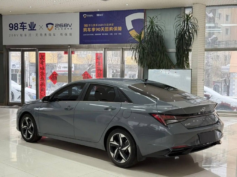 Hyundai Elantra 2022 фото 4