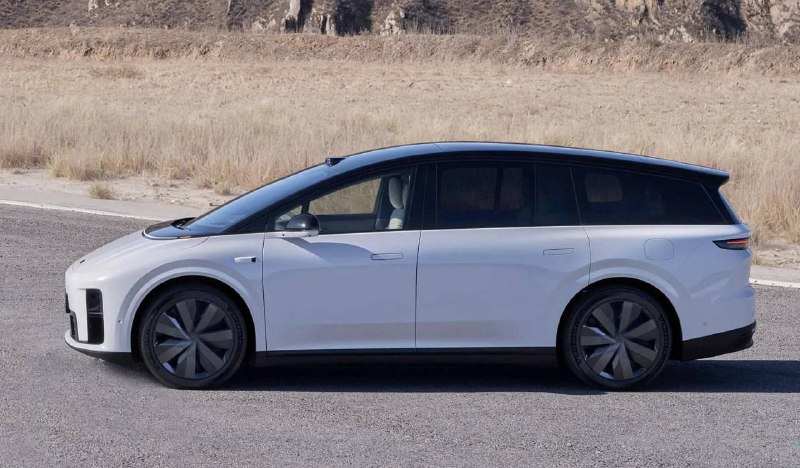 Li i8 готовится к старту продаж в Китае 2