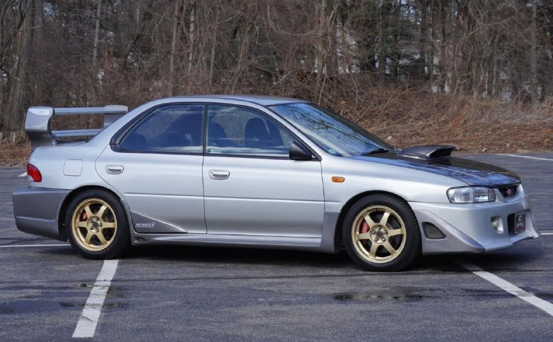 На продажу выставили редкую Subaru S201 STI 3