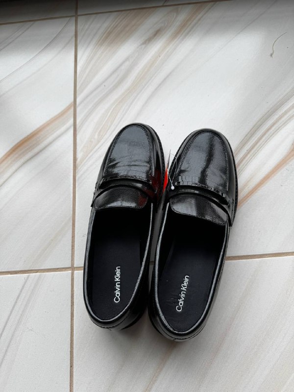 Calvin Klein женские Лоферы новые! Туфли для модниц! Оригинал! Один раз одевались. 39-40 размер 2 — фото 1