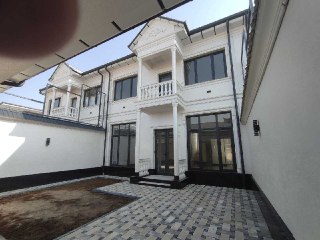 Продаётся двухэтажный коттедж в Кибрайском районе не далеко от ТТЗ.