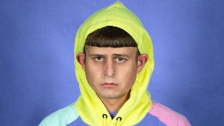 Американский певец Оливер Три погиб при крушении двух вертолетов в Рио-де-Жанейро, сообщила местная полиция.В одном вертолете находились пятеро человек, в том числе Три и аргентинский видеоблогер Гаспар Прим (Gaspi), во втором — только пилот. Все шесть чел
