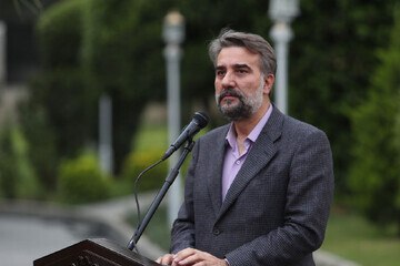دیده بان ایران: ✅حتی برخی مسئولان نظام هم آثار خوانندگان زن را منتشر کرده‌اند 🔴 واکنش مدیرعامل خانه موسیقی به اتهام «فساد و فحشا» در پرو