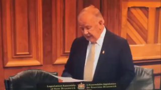 🇨🇦️ - חבר פרלמנט הקריא את תגובת ChatGPT במהלך נאום באסיפה המחוקקת.