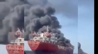 JUST IN: 🇮🇷 A third oil tanker hit a sea mine in the Strait of Hormuz today