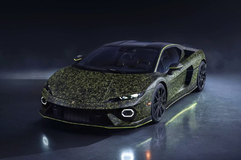 Lamborghini показала уникальный TemerarioLamborghini представила суперкар Temera