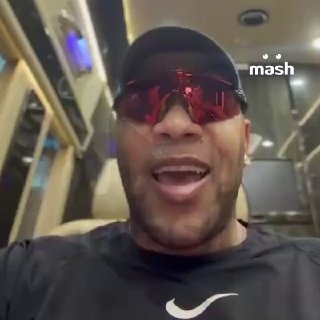 Flo Rida не прилетит в Россию на 8 Марта и не проведёт тур по регионам РФ в связи с военным конфликтом на Ближнем Востоке. Исполнитель принял такое решение из-за вопросов безопасности и невозможности вылета его команды из ОАЭ. Рэпер заявил, что концерты в 