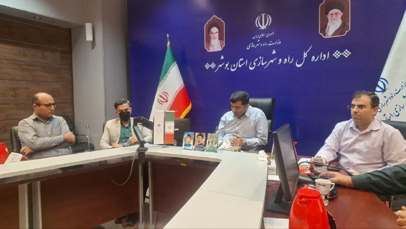 دیارجنوب: 🔰 مدیرکل راه و شهرسازی استان بوشهر در نشست خبری مطرح کرد ؛ 🔹️ پیشرفت ۱۵ درصدی راه آهن بوشهر-شیراز♻️ صدور ۴۶۸ مجوز فعالیت