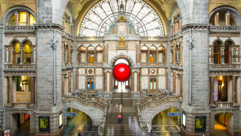 Bouncing into creativityThe RedBall Project art installation, Centraal Station, Antwerp, Belgium (© Brit Worgan/Getty Images)