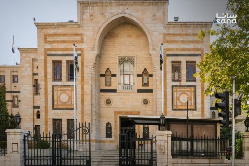 מה קובעת ההצהרה החוקתית לגבי מינוי שליש מחברי אספת העם על ידי נשיא הרפובליקה?