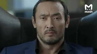 Звезду "Рэкетира" — актёра Мурата Бисембина госпитализировали с инсультом. Ему стало плохо дома, сейчас врачи борются за его жизнь.Бисембин находится в Казахстане. Медики решают вопрос о транспортировке в Германию. С 2024 года Мурат лечится от рака поджелу