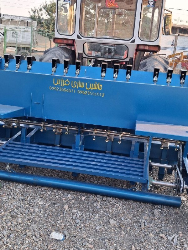 کانال ترحیم پیرانشهر: دستگاه کاشت سیر 🧄۱۲ ردیفه، ۴ پشتیهر پشتی ۳ ردیفدر خدمت همشهریان عزیز پیرانشهری و حومه می‌باشیم 🤝برای کاشت سیر از تاریخ ا