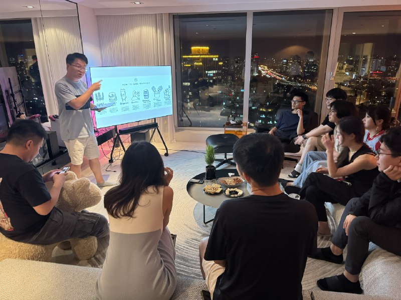 以酒会友，AI x Whisky，感谢@hidecloud @林俊旸 @海辛Hyacinth @Simon阿文 @奥古斯书 @张北汀 @莫妮卡同学 @黄星月stella @PeakJi以酒会友，AI x Whisky，感谢@hidecloud @林俊旸 @海辛Hyacinth @Simon阿文 @奥古斯书 @张北汀 @莫妮卡同学 @黄星月stella @PeakJi