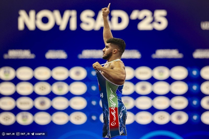 האור הראשון הודלק; דאשט זהב ראשון מאת המתאבק האיראני קאקו שירזי