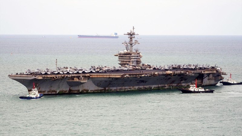 על פי הדיווחים, מלחים על סיפון USS אברהם לינקולן קיבלו הוראה שלא לדבר עם התקשורת על הידרדרות התנאים על הספי…