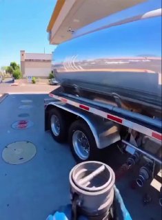 Here’s how gas stations quietly refill their entire fuel supply every day.Did you know? 🎓