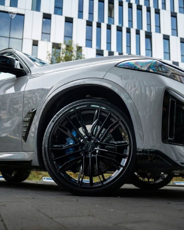 BMW X5M larte design 4