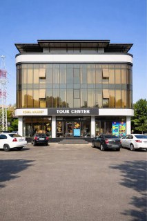 Ватан Нукус Кинотеатр | 1300кв - Продается Здание вдоль дороги