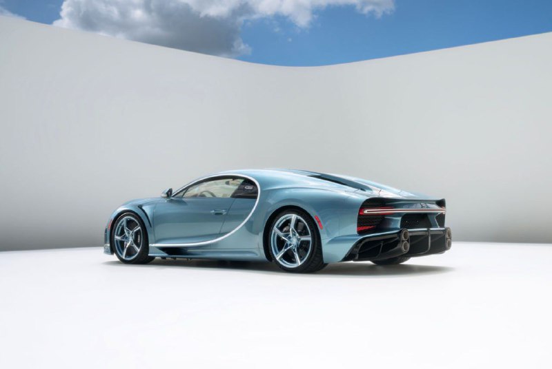 Bugatti представили эксклюзивный Chiron в ретро-стиле 3