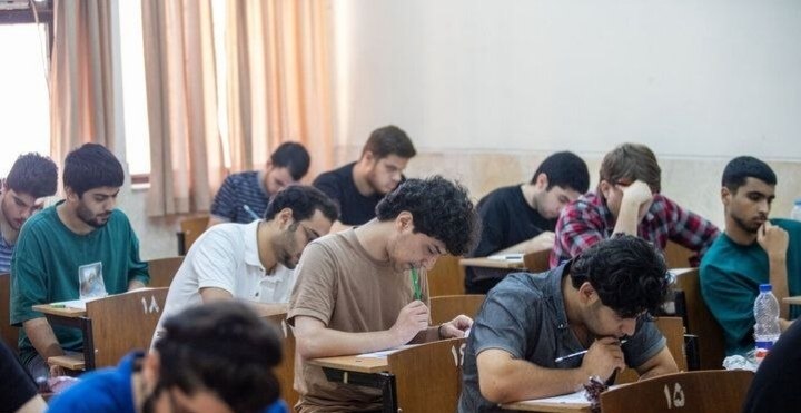 روزنامه دنیای اقتصاد: آغاز رقابت بیش از ۴۶۳ هزار داوطلب در دومین روز کنکور🔹رقابت بیش از ۴۶۳ هزار داوطلب در دو گروه علوم انسانی و ریاضی و فنی د
