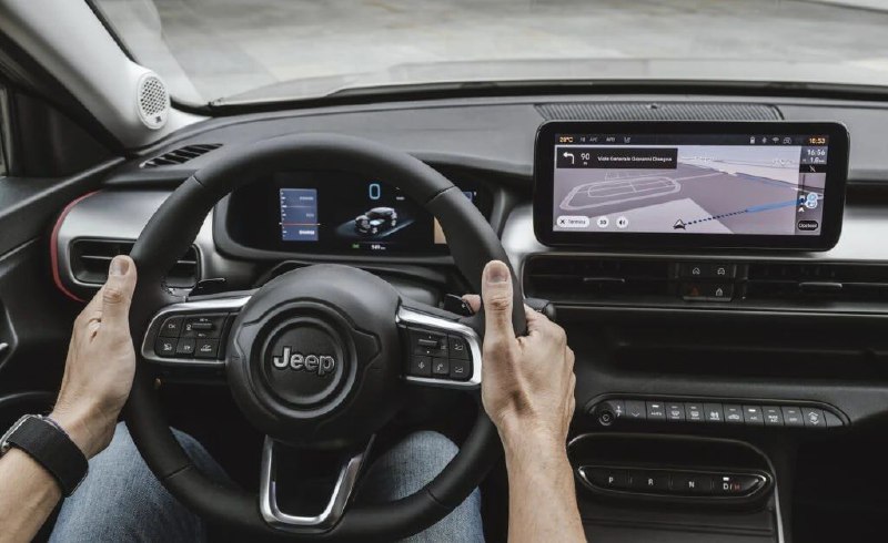 Кроссовер Jeep Avenger получил полноприводную версию 4xe 5