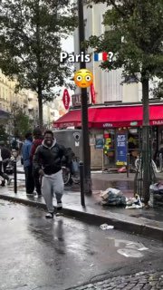 בלוגר מגינאה הגיע לצרפת ולא האמין שהוא בהחלט בפריז. הקשבתם לבורל וציפיתם לראות גן פורח?