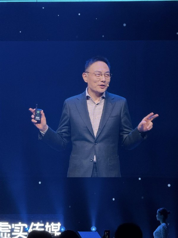 卡子瘦了罗胖都瘦了卡子瘦了罗胖都瘦了