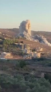 Lebanon reports: Earlier, the IDF carried out an attack in southern Lebanon, in the area between the villages of Khirbat Haris and K. Itat.