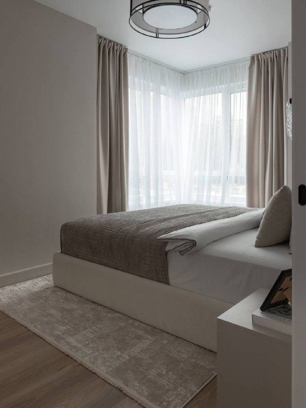 Уютная светлая квартира 50 кв.м Этот интерьер сочетает в себе максимум света и комфорта. Основу оформляет светлая цветовая палитра нежные оттенки б... - изображение 6 - светлая, уютная, квартира