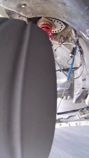 Это модифицированная система Bilstein DampTronic в своем естественном состоянии.