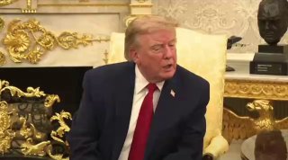 — 🇺🇸/🇮🇷 הנשיא טראמפ: 'הצבא של איראן הובס לחלוטין'