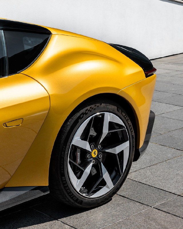 Ferrari 12 Cilindri 4