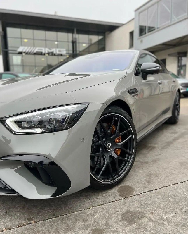 Mercedes Benz 4