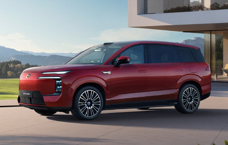 Denza представила мощный гибрид N8L 

В Китае сост...