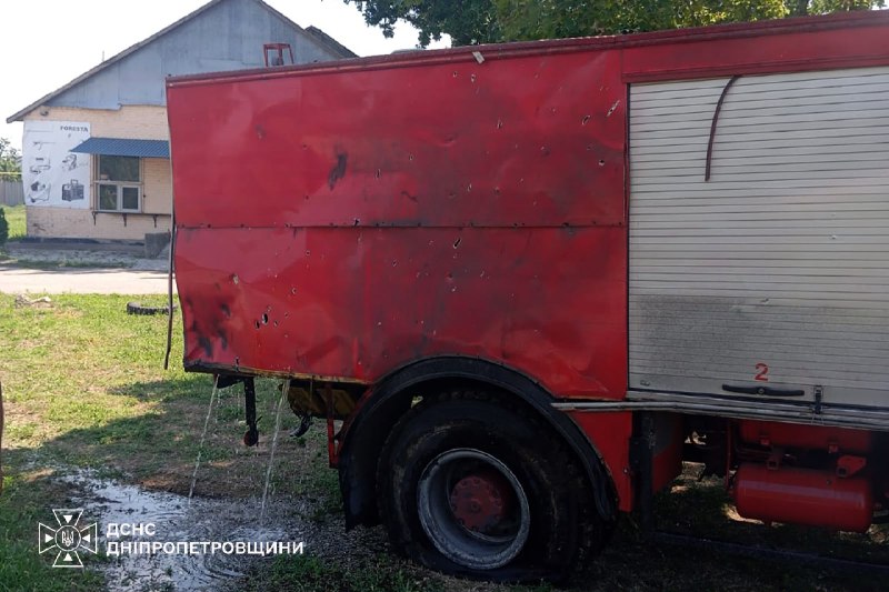 Дніпропетровщина: під час ліквідації наслідків російських ударів ворог повторно атакував рятувальників у Нікопольському районі