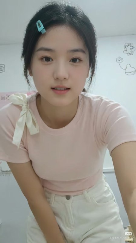这几张图，我第一眼看时没注意细节，还真没发现是 AI 生成的这几张图，我第一眼看时没注意细节，还真没发现是 AI 生成的