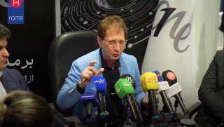 😂‼️ Babak Zanjani: הדולר קרוב ל-300 אלף טומאן!