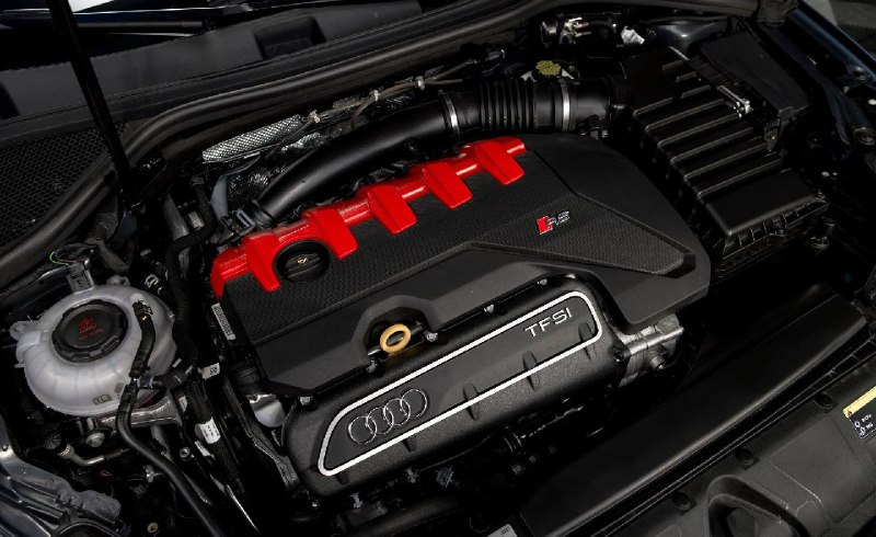 Audi прощается с легендарной «турбопятёркой» 2