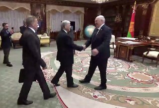 ⚡️ Лукашенко на встрече с посланником Трампа назвал политзаключенных «главной темой» и убеждал, что вместо уже освобожденных белорусов не сажают «в два раза больше» новых18+. НАСТОЯЩИЙ МАТЕРИАЛ (ИНФОРМАЦИЯ) ПРОИЗВЕДЕН, РАСПРОСТРАНЕН И (ИЛИ) НАПРАВЛЕН ИНОСТ