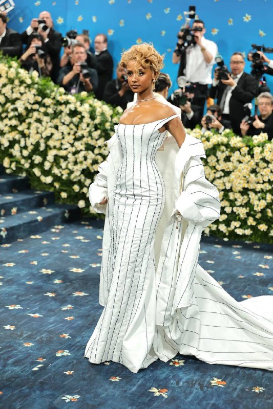 MET GALA 2025 Тема «Tailored for You» — что означает дословно «сшито для Вас», дресс-код отсылает к теме выставки, посвященной мужской модеМои фав💘MET GALA 2025 Тема «Tailored for You» — что означает дословно «сшито для Вас», дресс-код отсылает к теме выставки, посвященной мужской модеМои фав💘