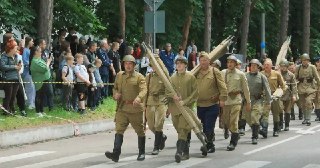 ⬛️ Сталин оставил страну с сюрпризами: похоже, мы жили на месте снесенного лагеря... История города Лермонтов Все началось с сильного впечатления. Сразу даже не поняла, что меня так зацепило. Прошлой весной в канун Дня Победы попалось на глаза видео в теле