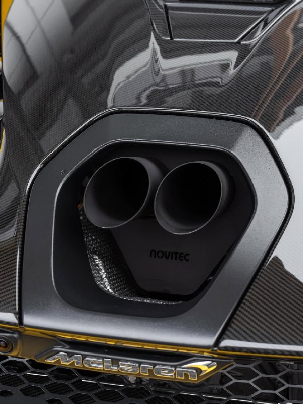 McLaren Senna - Full carbon 6