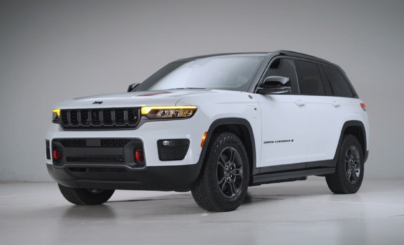 В США представили Jeep Grand Cherokee 2026 года 2