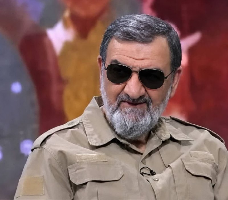 ظهور نزدیک است ...: 🔴 یک تنه جور خیانت همه مسئولین وفاقی رو میکشه‼️ هم تو صحبت هم توی تهدیدهم توی آرامش دادن به مملکتاز دهن یکیشون در نمی یا