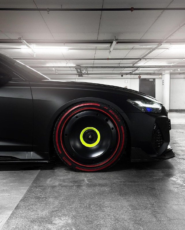 Audi RS6 с дисками F1 4